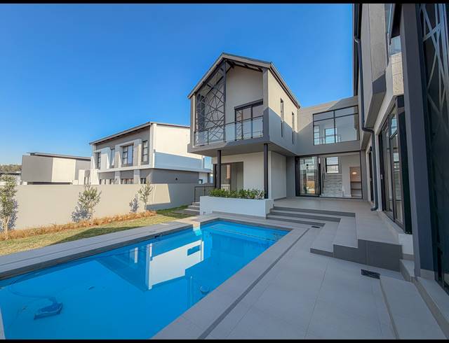 4 BEDROOM FREEHOLD FOR SALE IN FOUNTAINBROOK ESTATE